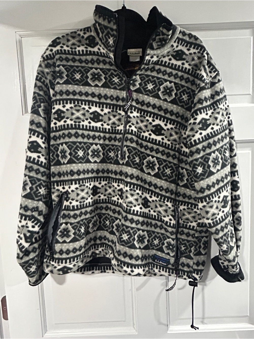 Vintage L.L. Bean Womens Black & White Patterned Fleece Pullover Jacket